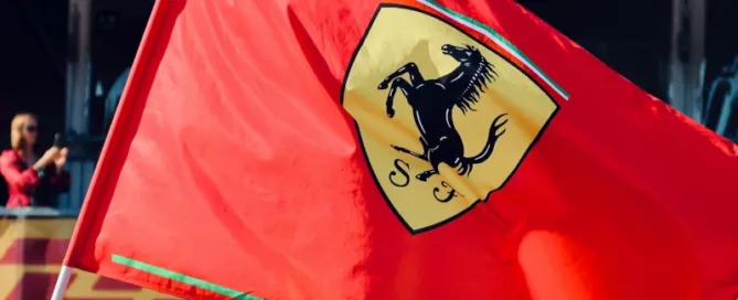 Bandera Ferrari